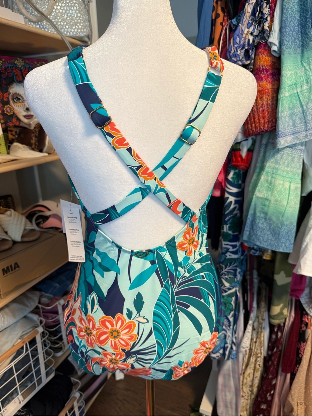 Jantzen Tropical Tummy Control One-Piece Swimsuit | NWT | Size 12 and 14 - Picture 7 of 7